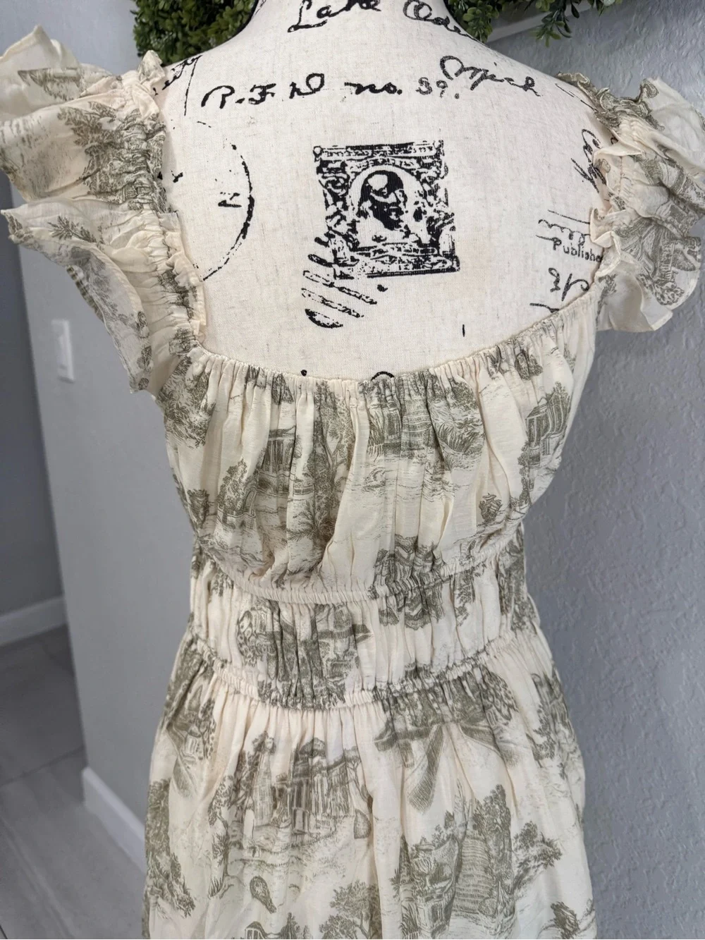 En Saison Cream Toile Print Drawstring Maxi Dress - Picture 5 of 6